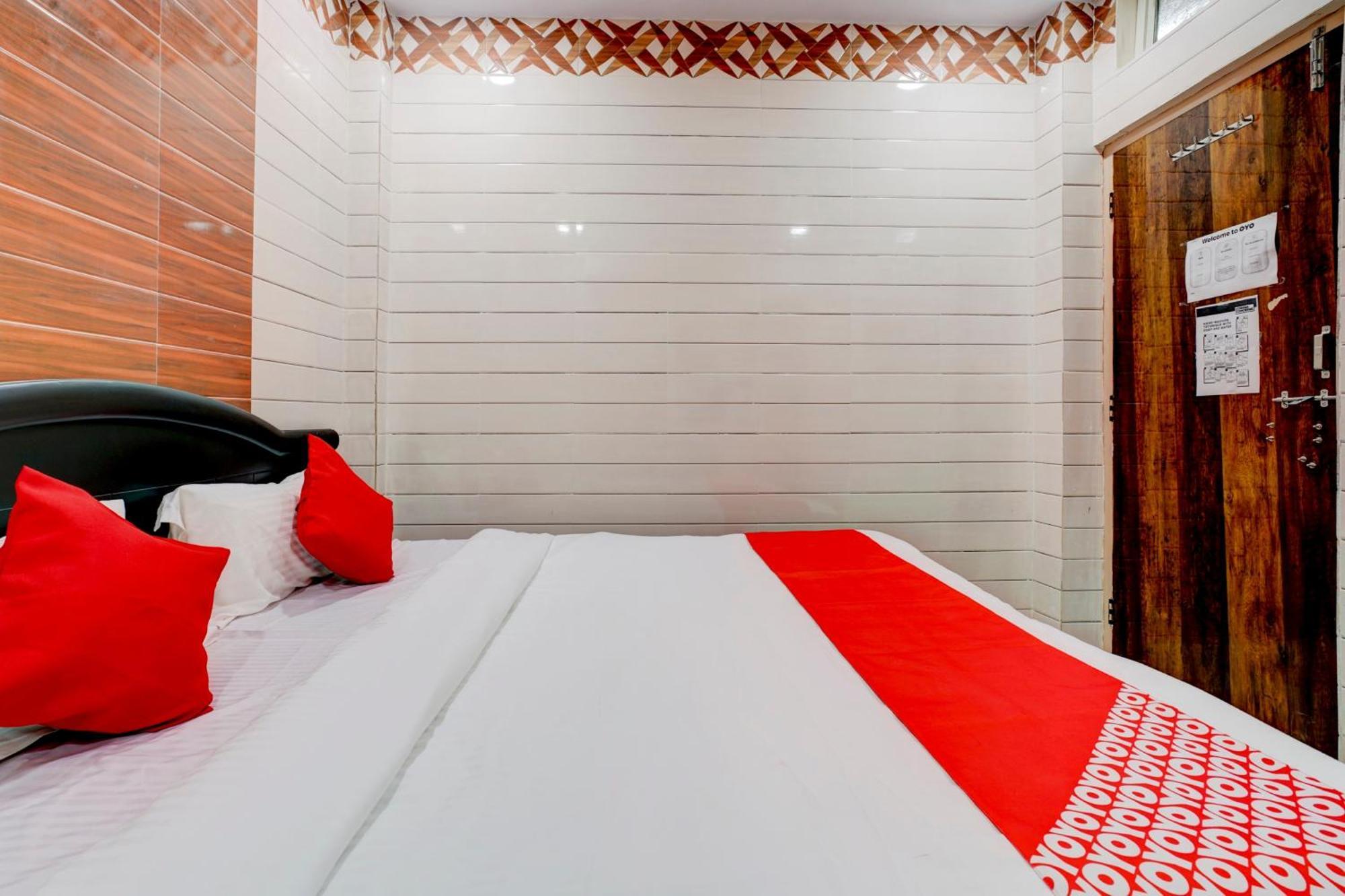 Hotel O Aroma Classic Near Nampally Main Railway Station Hyderabad Exterior photo