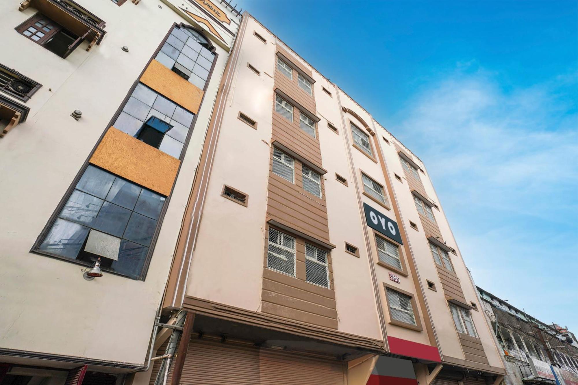 Hotel O Aroma Classic Near Nampally Main Railway Station Hyderabad Exterior photo